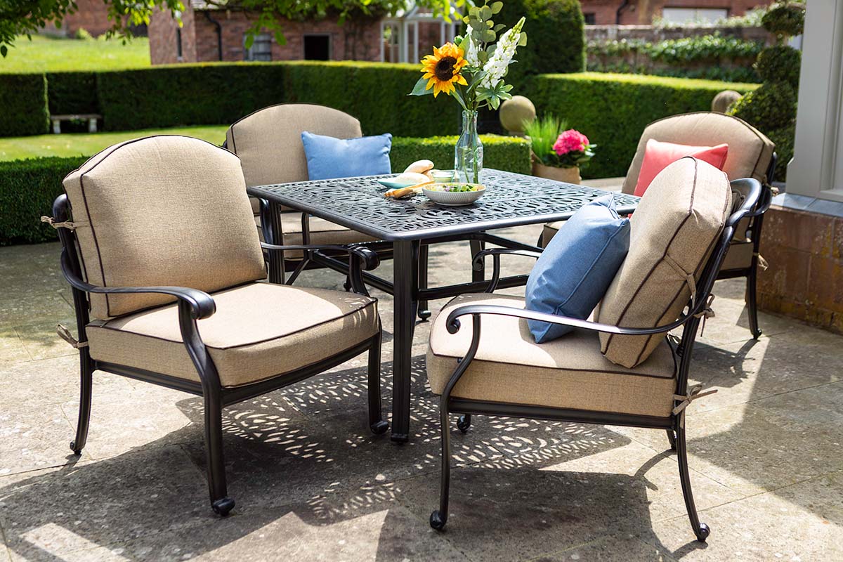 Amalfi 4 Seat Square Fire Pit Lounge Set