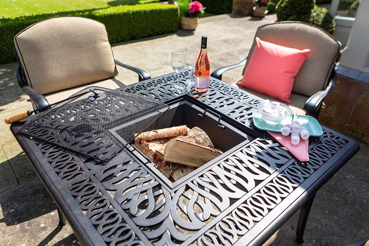 Amalfi 4 Seat Square Fire Pit Lounge Set