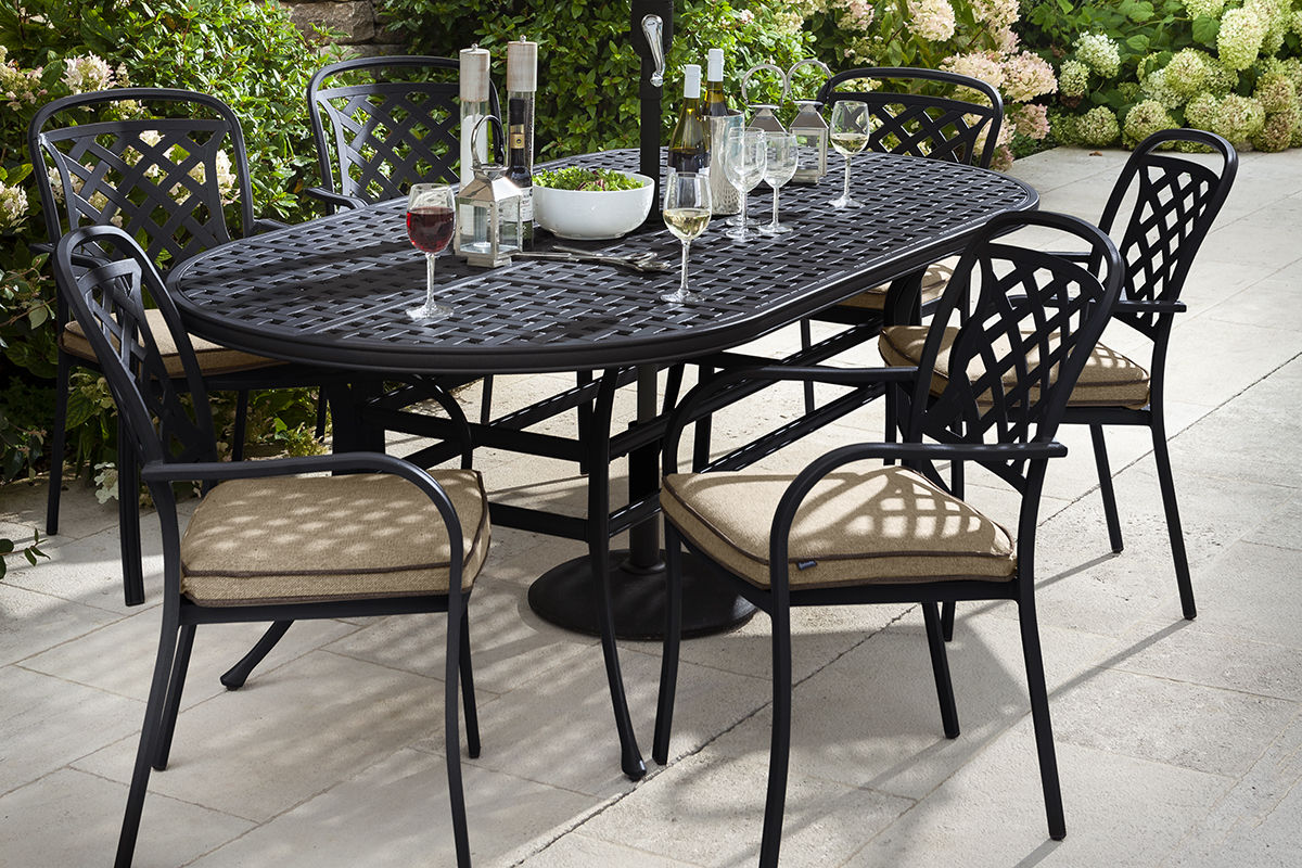 Berkeley 6 Seat Oval Dining Set