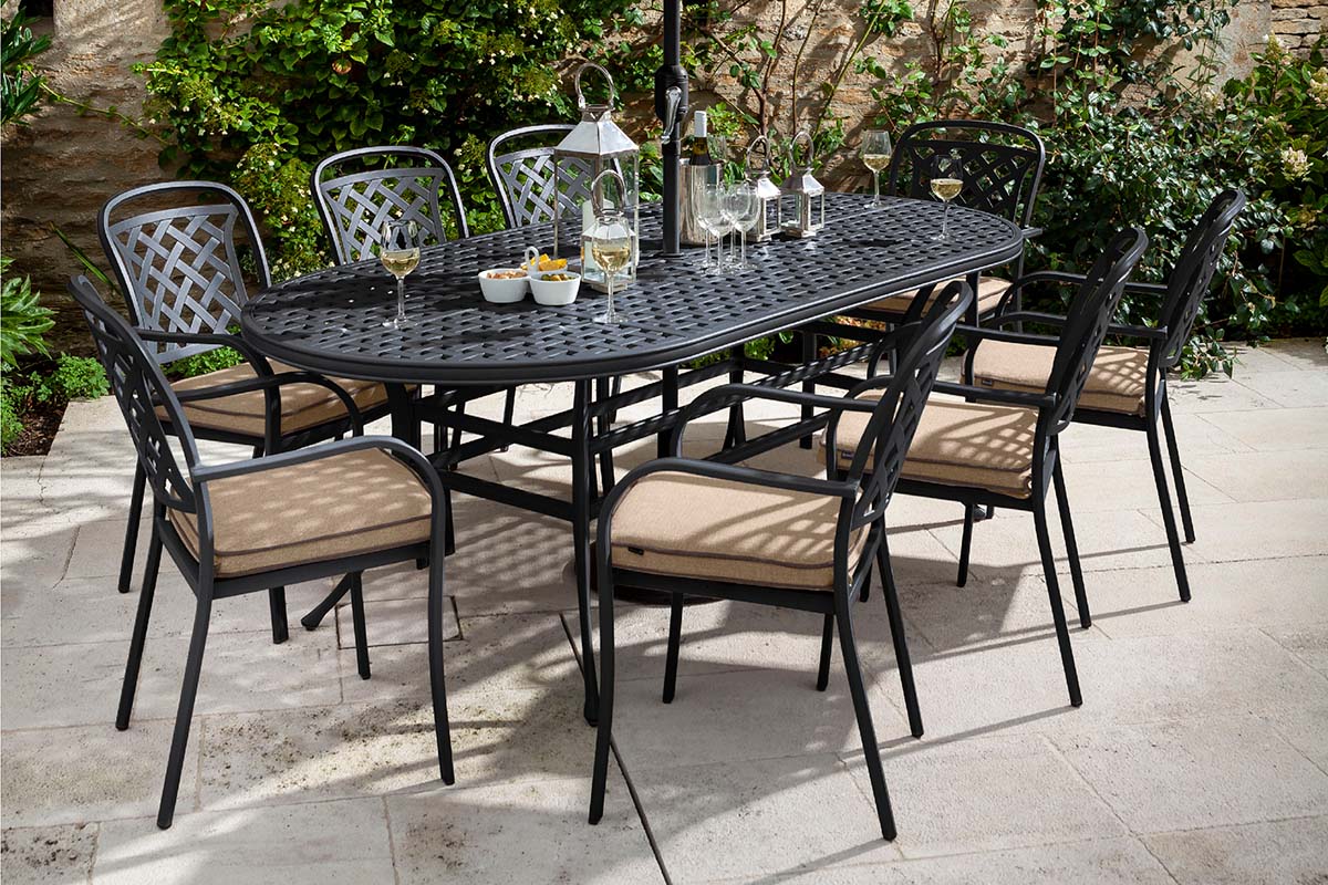 Berkeley 8 Seat Oval Dining Set
