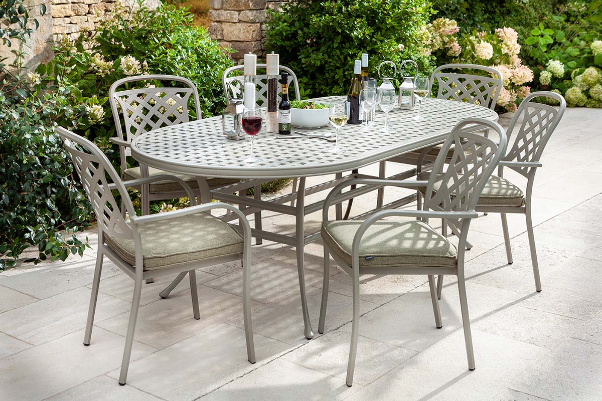 Berkeley 6 Seat Oval Dining Set