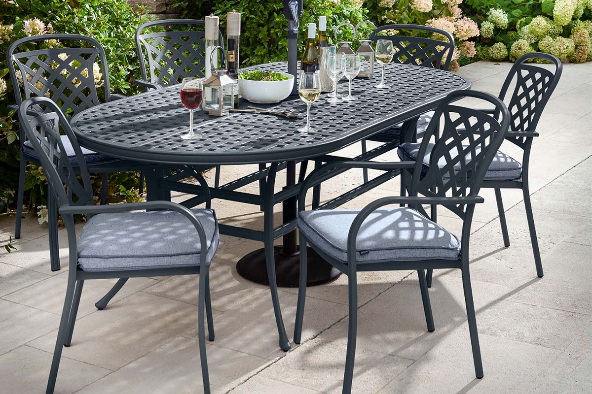 Berkeley 6 Seat Oval Dining Set