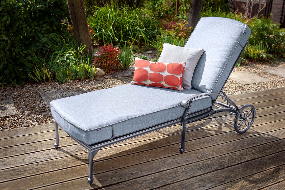Capri Lounger