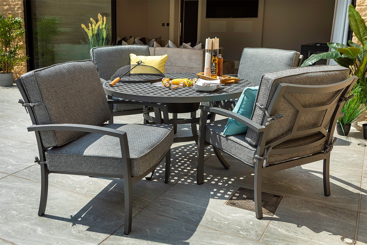 Rosario 4 Seat Round Lounge Fire Pit Set
