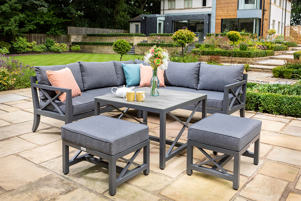 Sorrento Square Casual Dining Set with Stools