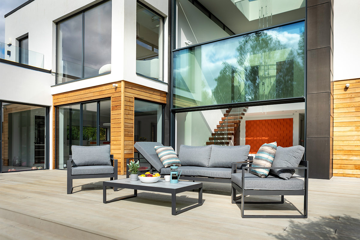 Vienna 3 Seat Lounge Set with Integrated Lounger 