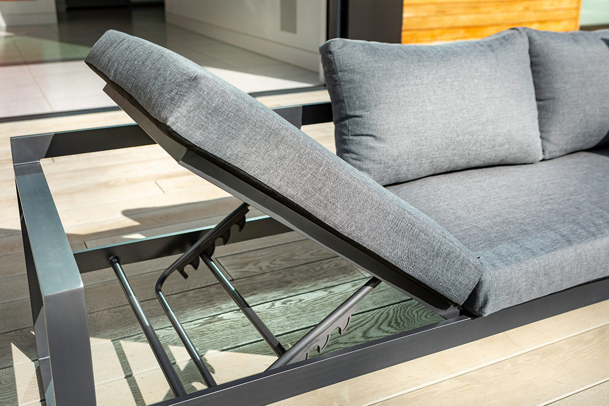 Vienna 3 Seat Lounge Set with Integrated Lounger 