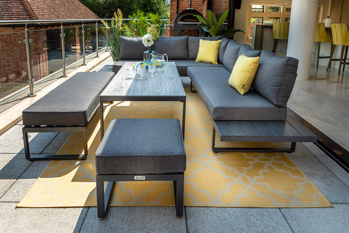 Vienna Rectangular Corner Platform Set