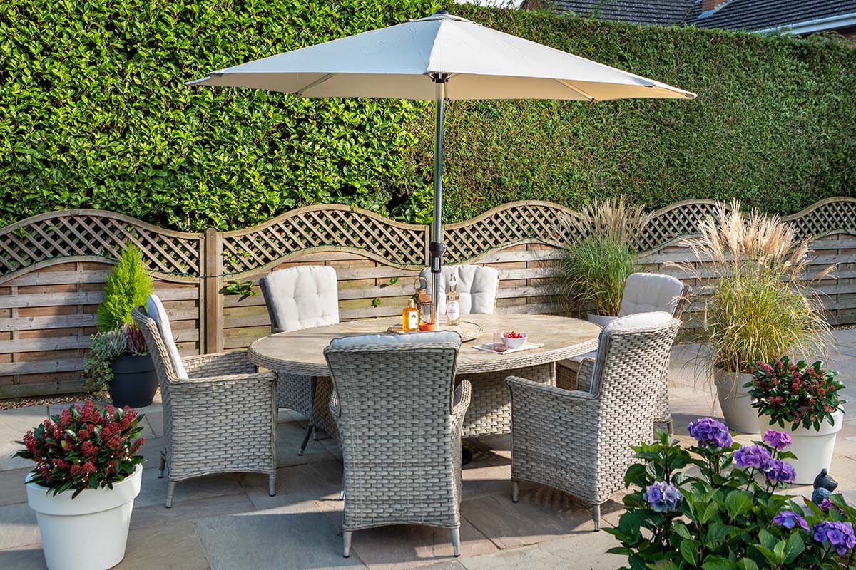Heritage 6 Seat Elliptical Dining Set