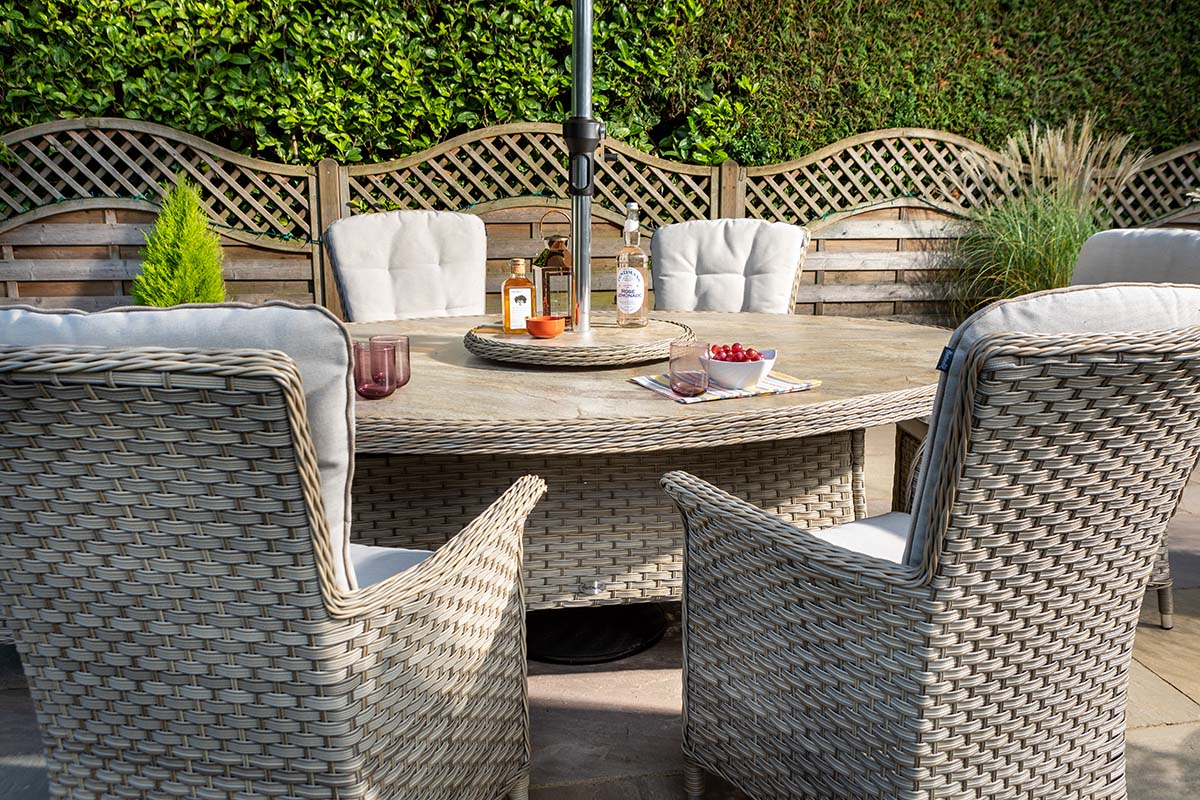 Heritage 6 Seat Elliptical Dining Set