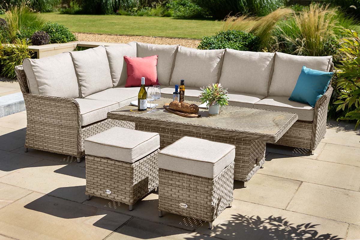 Heritage Rectangular Casual Dining Set with Adjustable Table