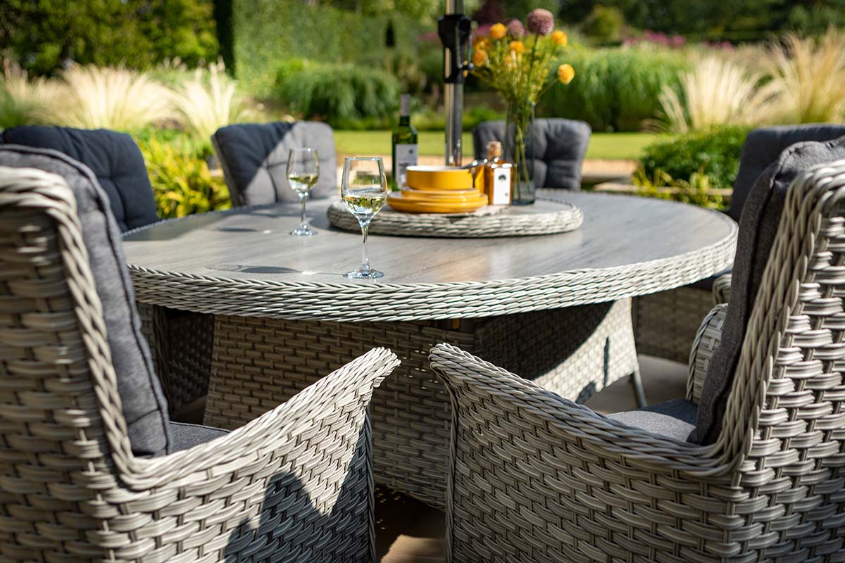 Heritage 8 Seat Elliptical Dining Set