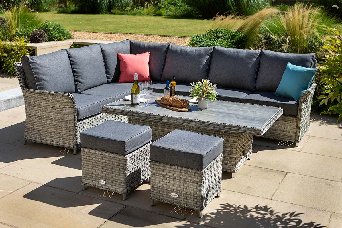 Heritage Rectangular Casual Dining Set with Adjustable Table