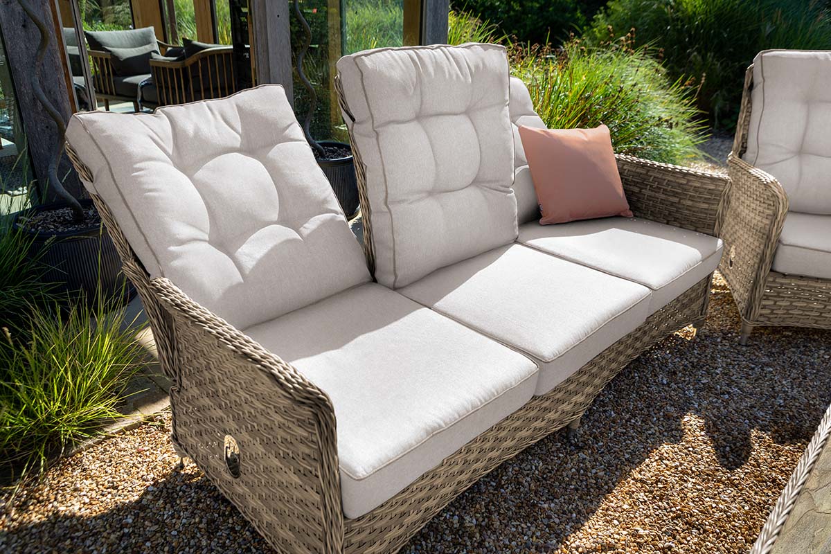 Heritage 3 Seat Reclining Lounge Set with Gas Pump Adjustable Table