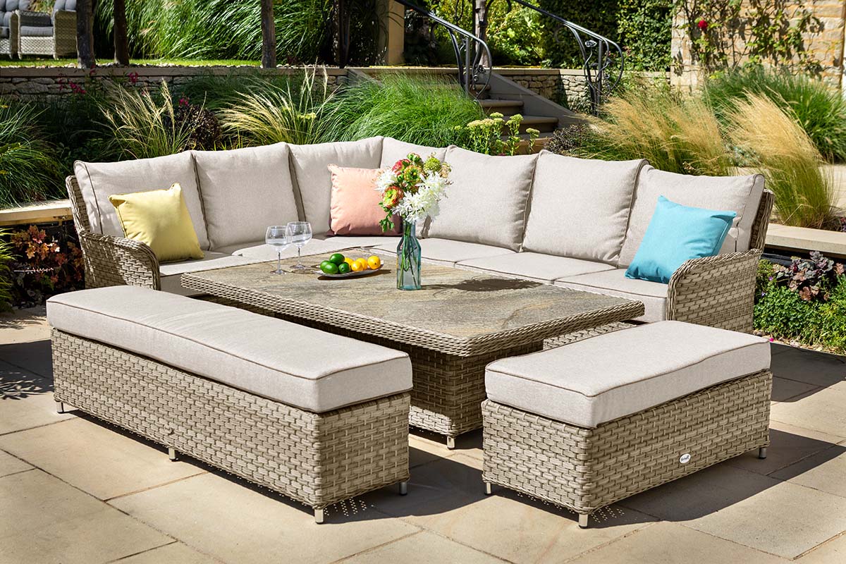 Heritage Grand Rectangular Casual Dining Set with Adjustable Table