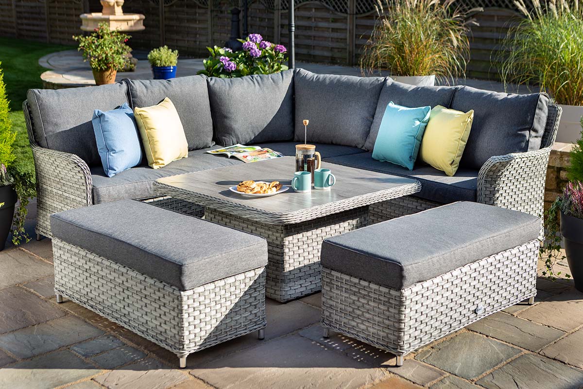 Heritage Grand Square Casual Dining Set with Adjustable Table 
