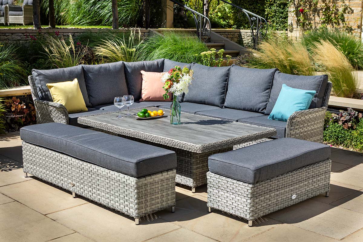 Heritage Grand Rectangular Casual Dining Set with Adjustable Table