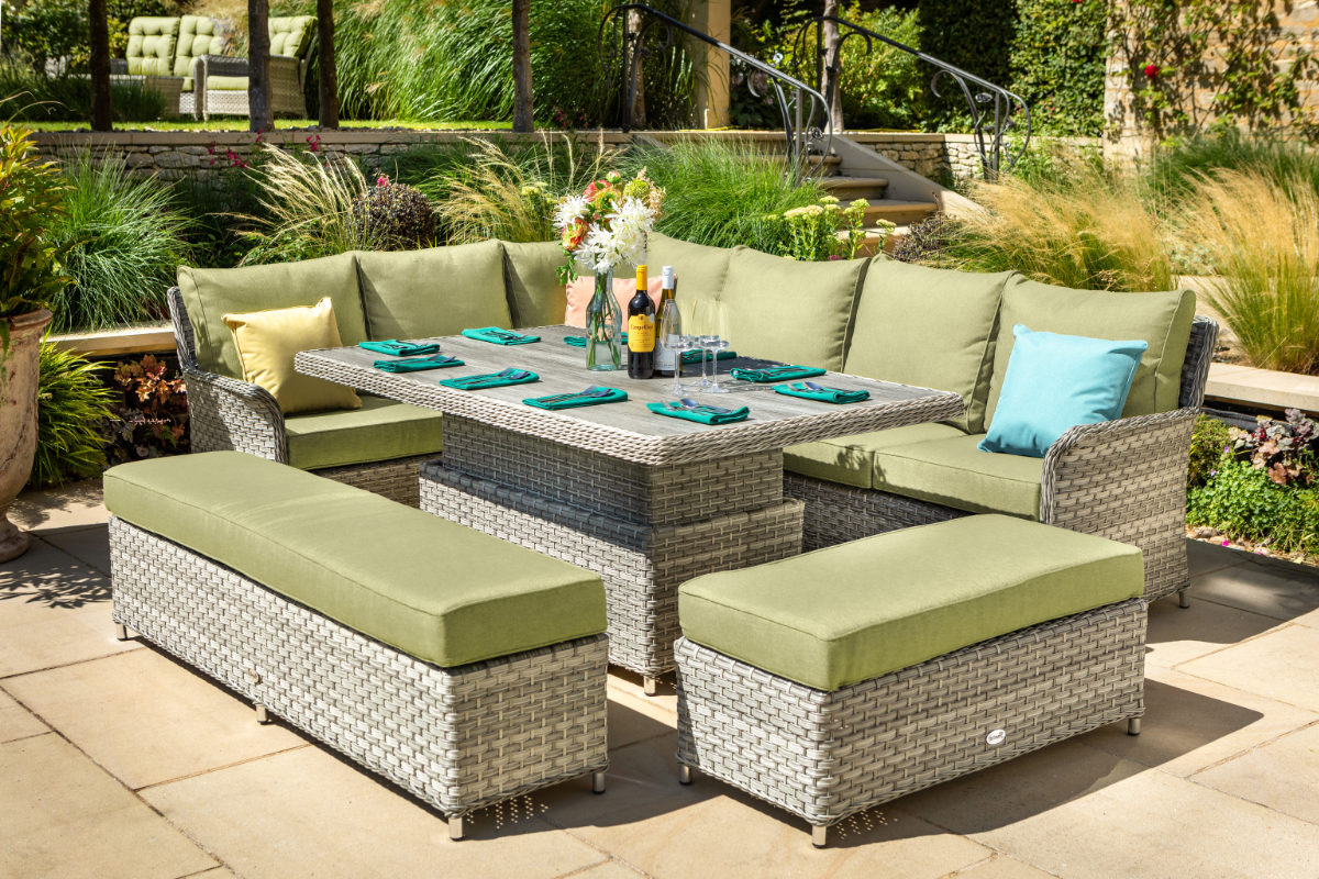 Heritage Grand Rectangular Casual Dining Set with Adjustable Table