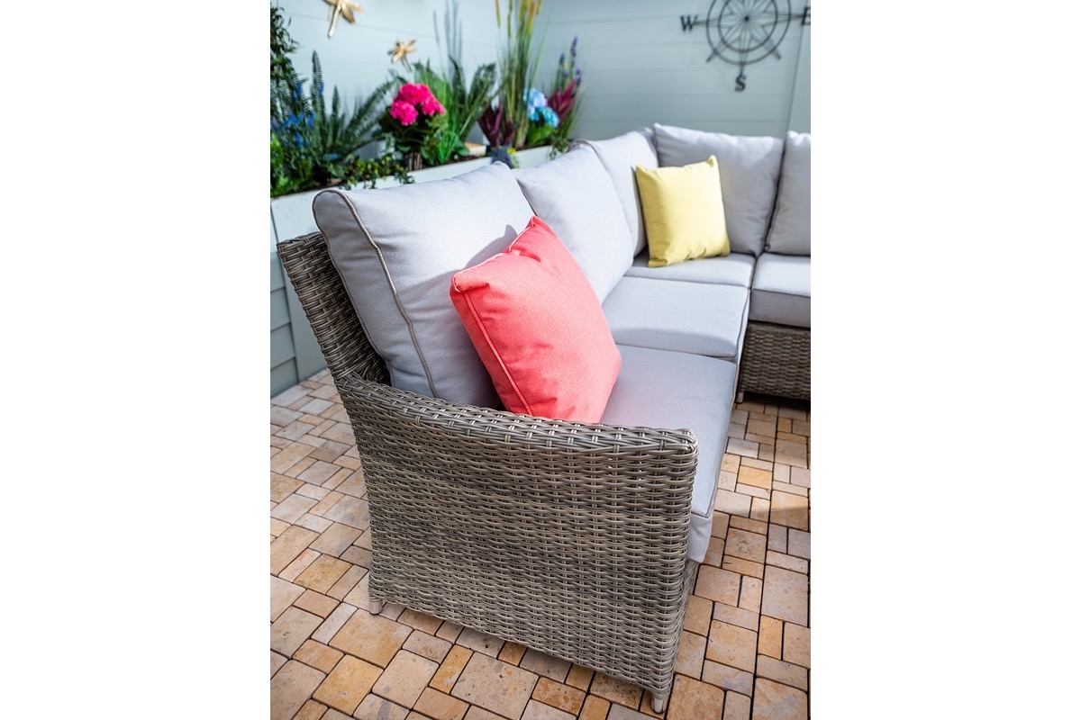 Westbury Rectangular Casual Dining Set 