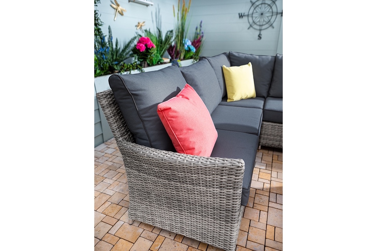 Westbury Rectangular Casual Dining Set 