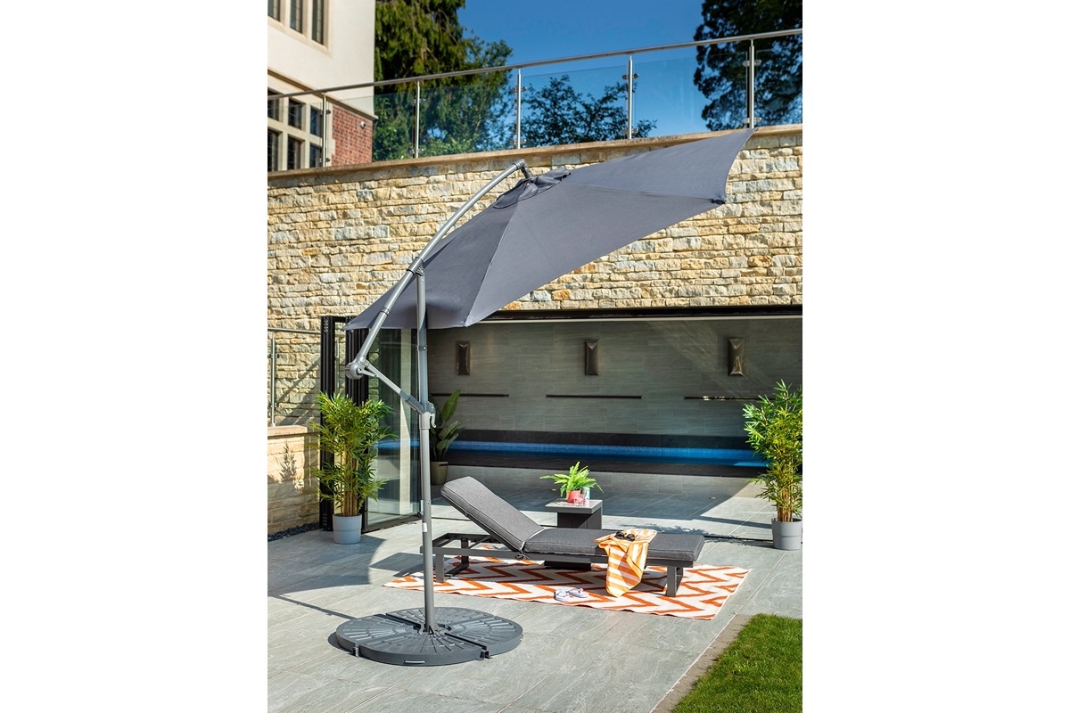 Mediterranean Cantilever Parasol